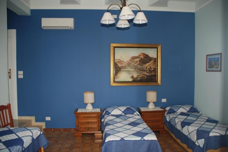 Classic Quadruple room