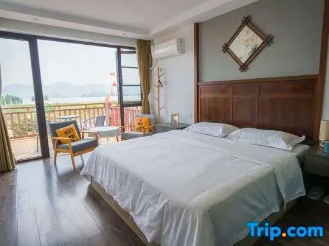 Comfort Double room with lake view