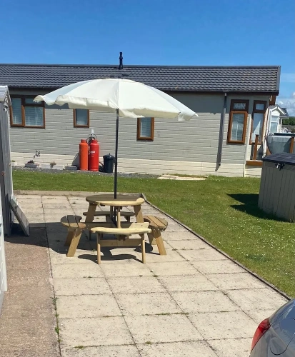 2 Bedrooms Chalet with balcony and with garden view