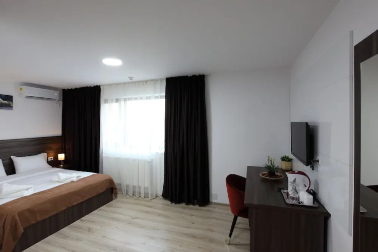 Bliss Inn Tunari