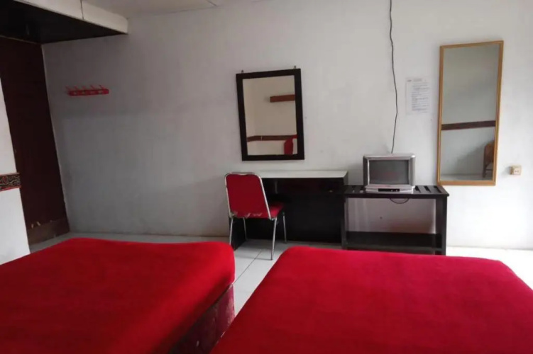 OYO 2322 Dien Karona Hotel