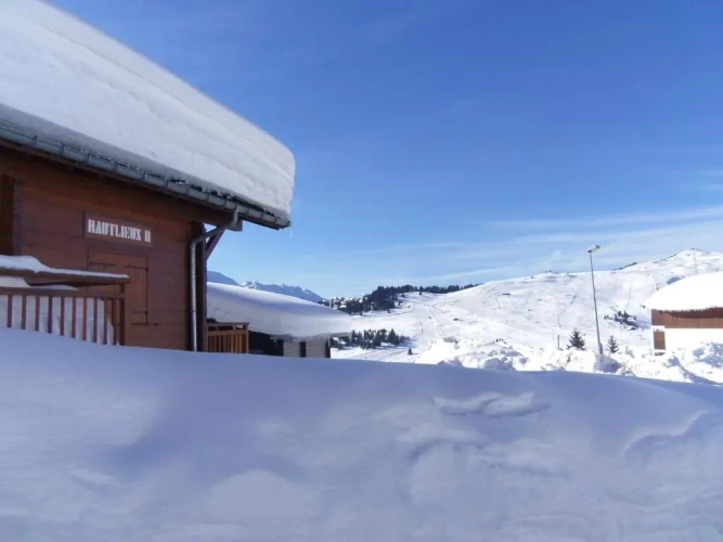 2 Bedrooms Chalet