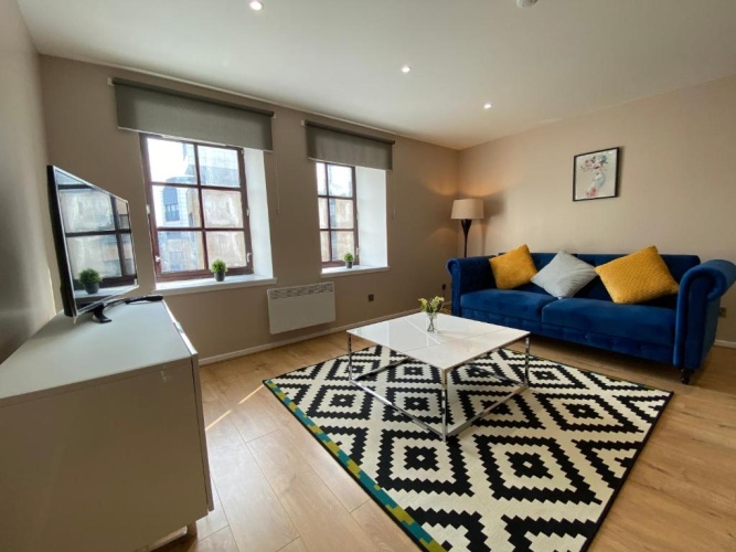 1 Bedroom Apartment