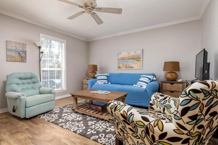 073 Coastal Cottage by ACP