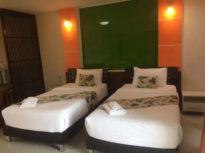 Standard Twin room with balcony