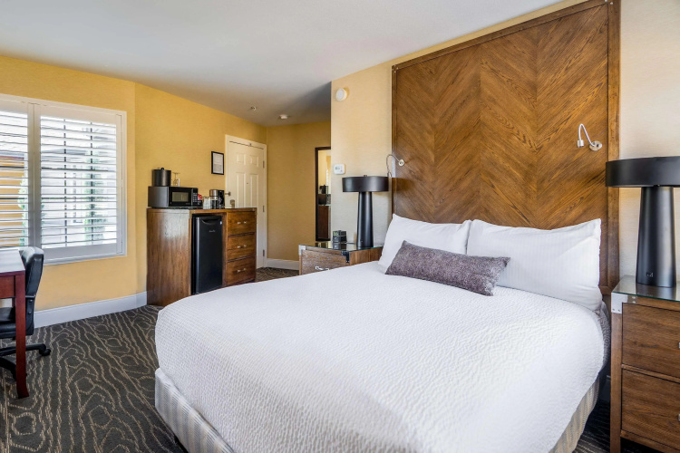 Best Western Plus Stevenson Manor
