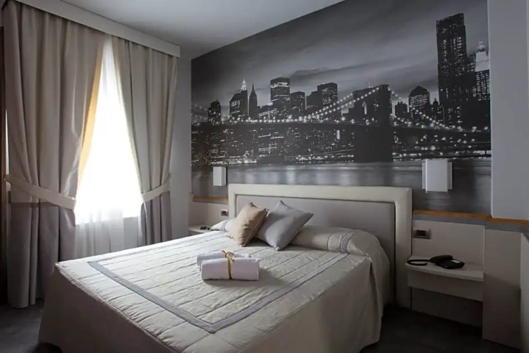 Standard Twin room with view