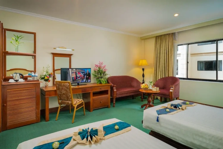 Standard Twin room
