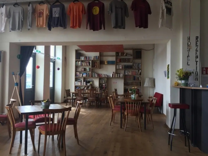 Sandershaus Hostel