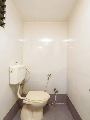 OYO 22066 Hotel Mayur