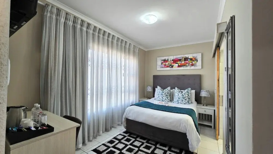 Sunset Events and Accommodation