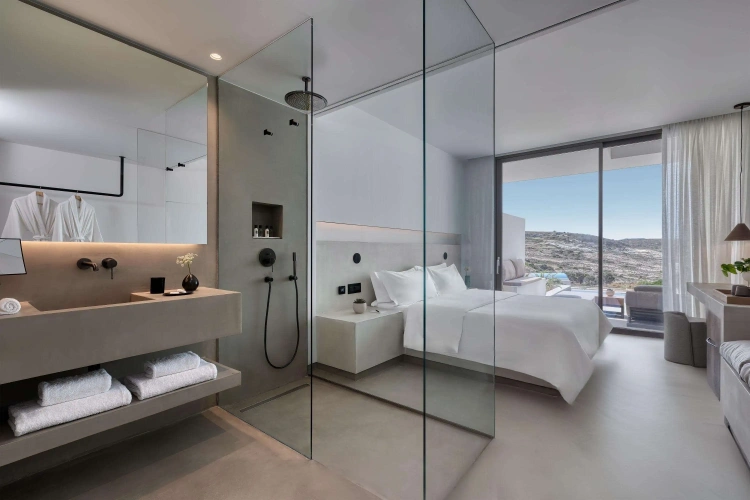 Superior Double Suite with pool view