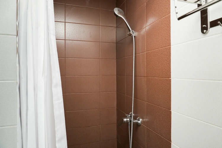 Comfortable 2br Puri Orchard Apartment