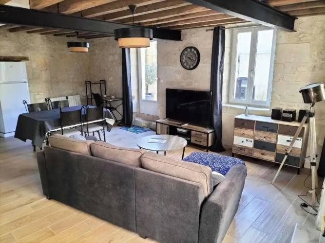 2 Bedrooms Cottage