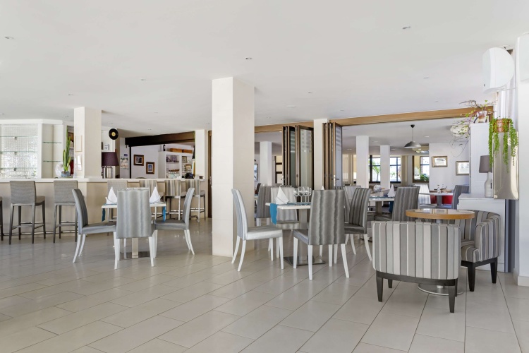 Royal Sunset Beach Club photo 31