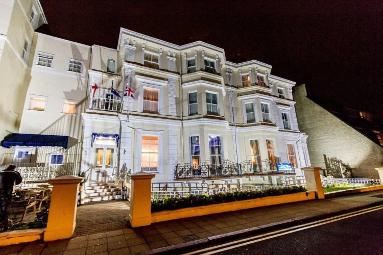 The Carlton Hotel