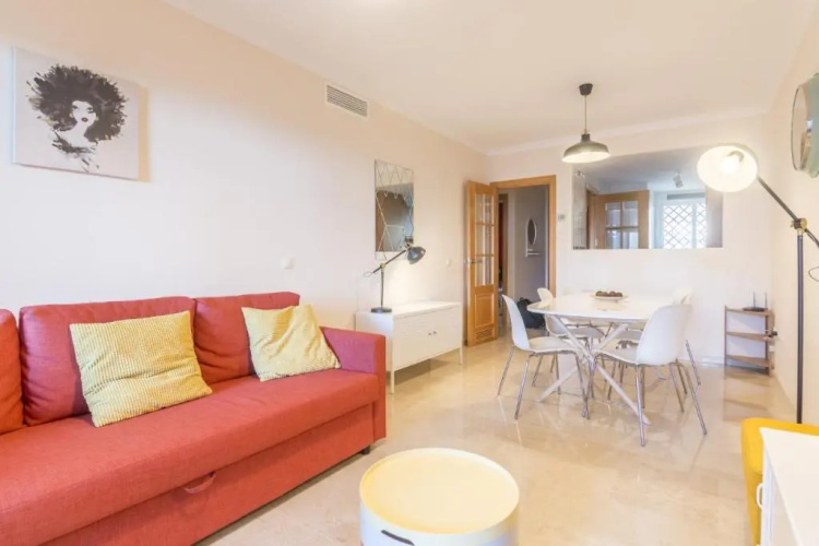 2187-Lovely 2bedrooms with pool and playground