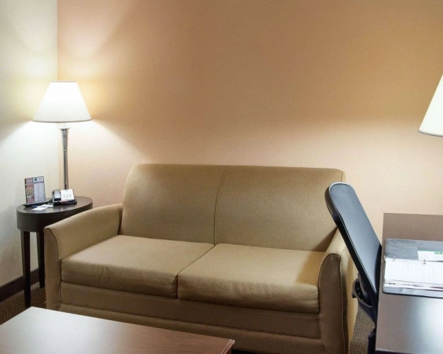 Quadruple Suite