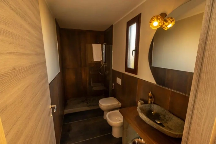Standard Quadruple room with garden view