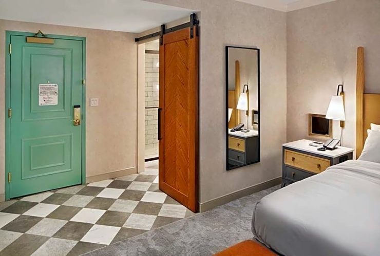 Standard Junior Suite