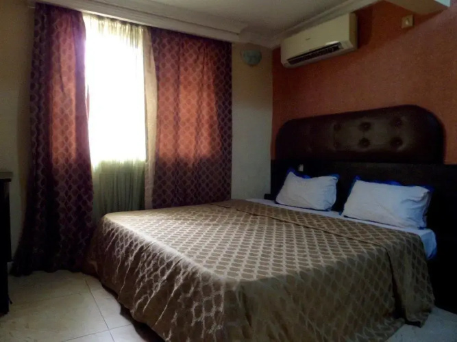 Easy Home Royal Suite