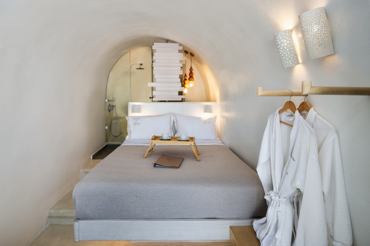 Athina Luxury Suites