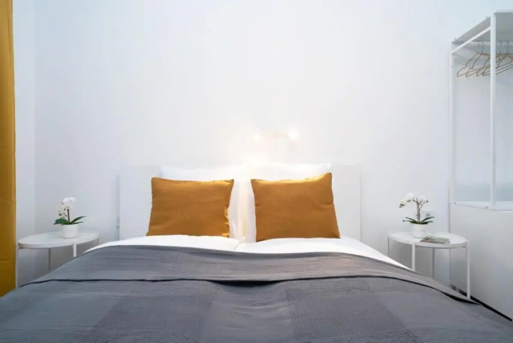 Modern stylish studio at central location
