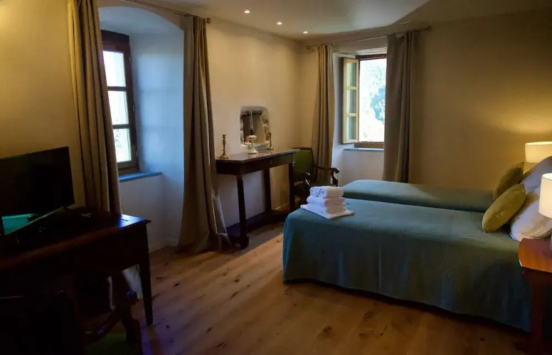 Casa Surgente