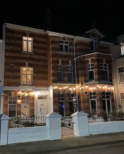 Devon House Guest HouseOver view