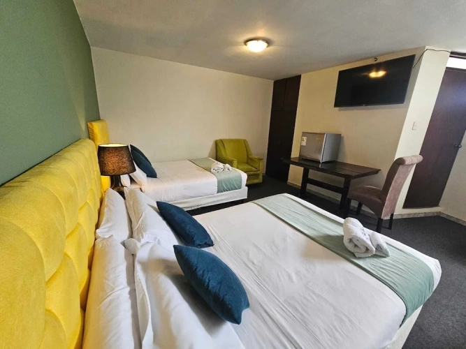 Business Quadruple room
