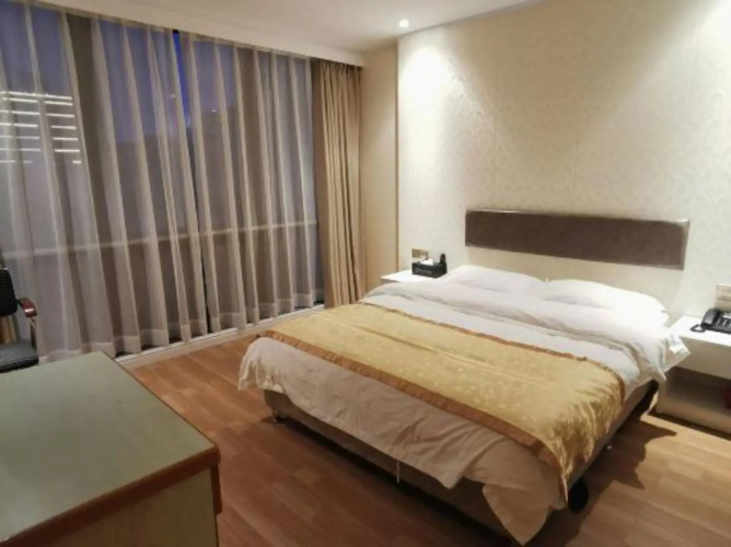 Longxiang Hotel