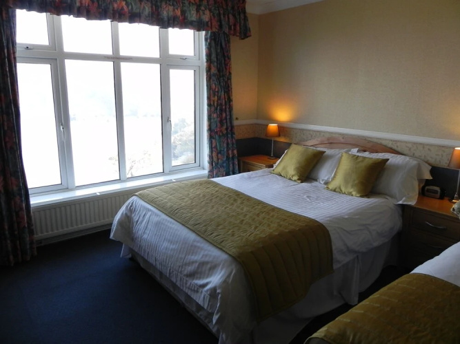 Sandy Cove Hotel