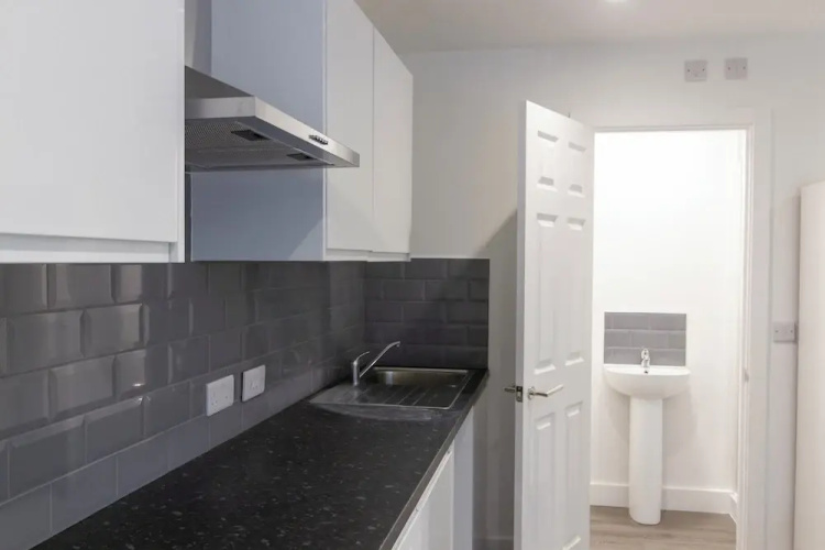 Bridge Road - Room 1b