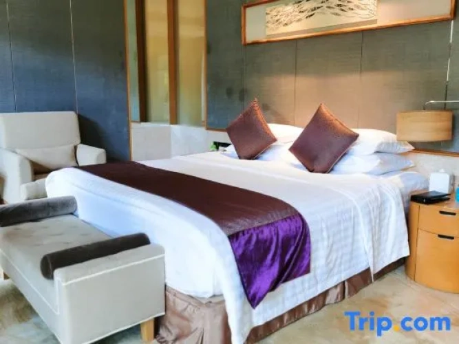 Deluxe Family Suite