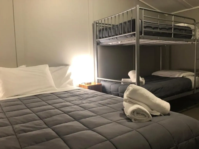 Standard Sextuple room