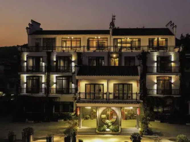 Xiangxi Hostel (Longmen Branch 2)
