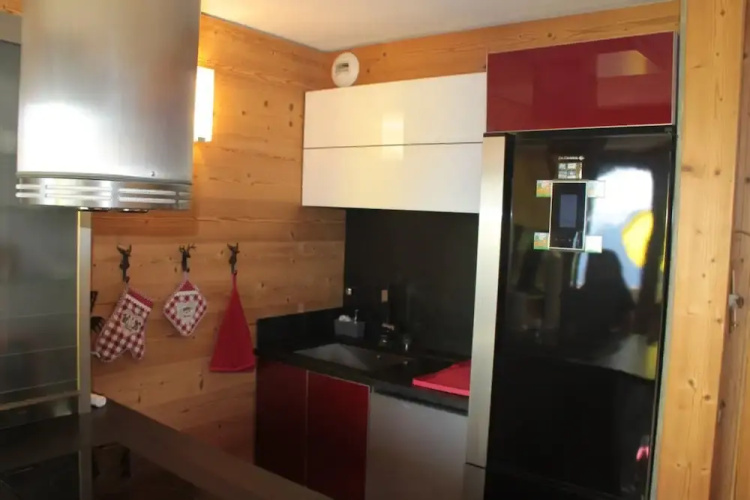 Apartment in Doucy With Mountain Views