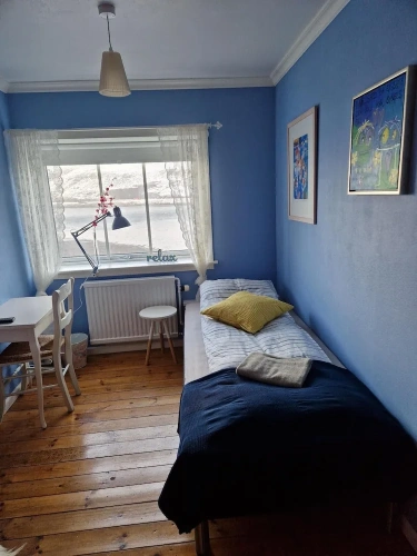 Economy room