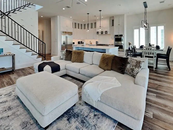 4 Bedrooms Cottage