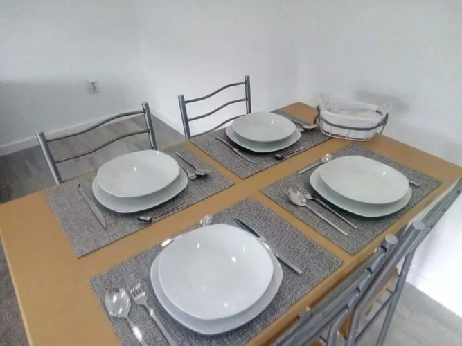 Villa - Sleeps 4 & Free Parking