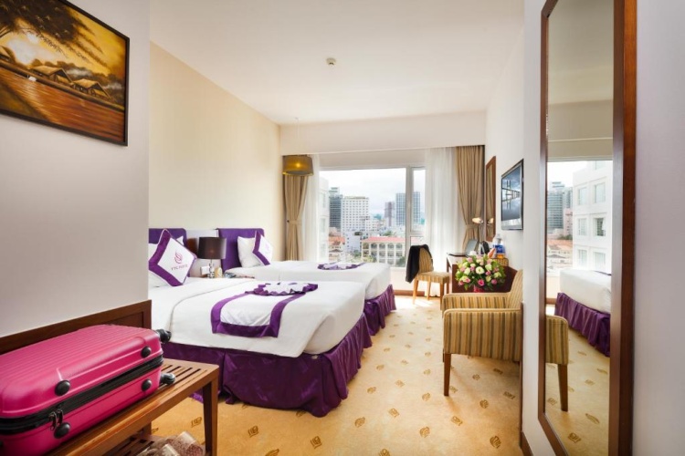 Superior Twin room with city view