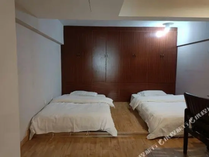 Deluxe Quadruple Family Suite