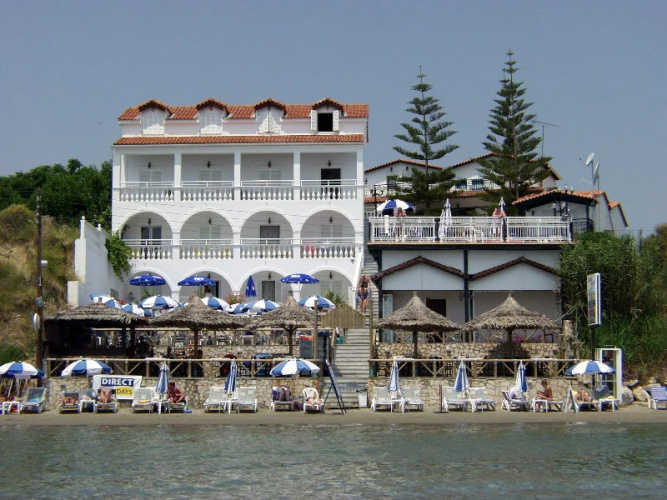 Denise Beach Hotel Apartments