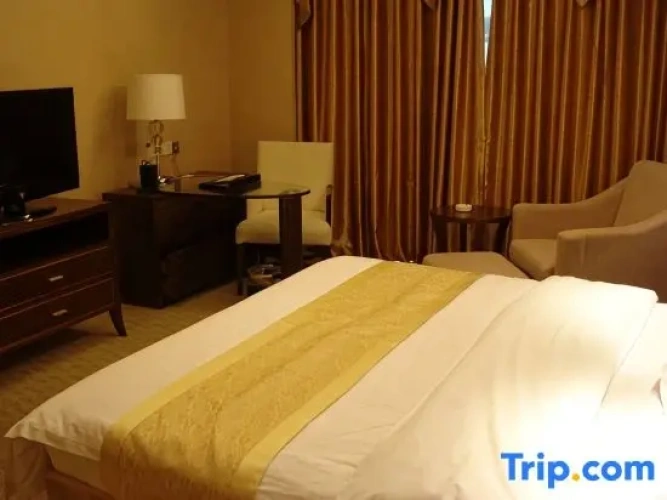 Deluxe Double Suite