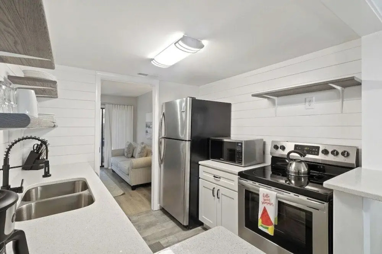 Hilton Head 3BR Retreat Pool, Dining & Shops