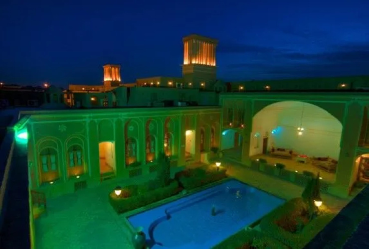 Laleh Yazd Hotel