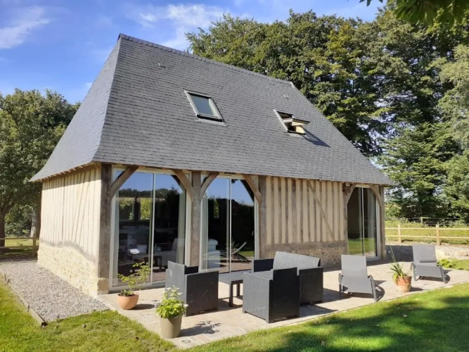2 Bedrooms Cottage