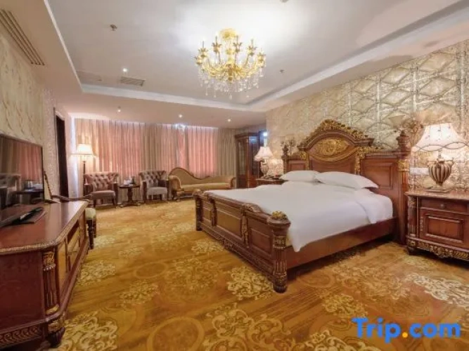 Presidential Quadruple Suite