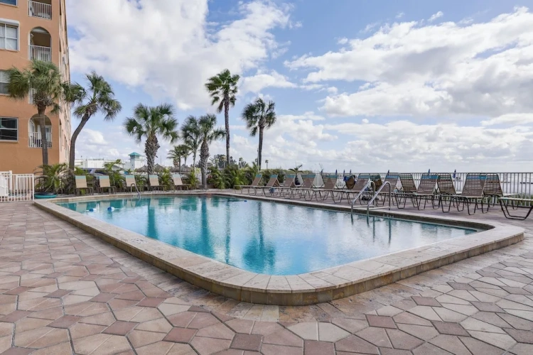 2 Bedrooms Apartment with balcony