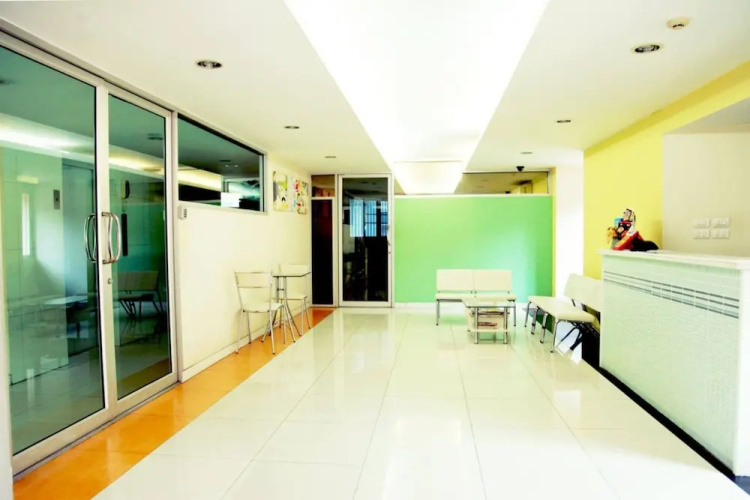 OYO 274 Meesook Residence